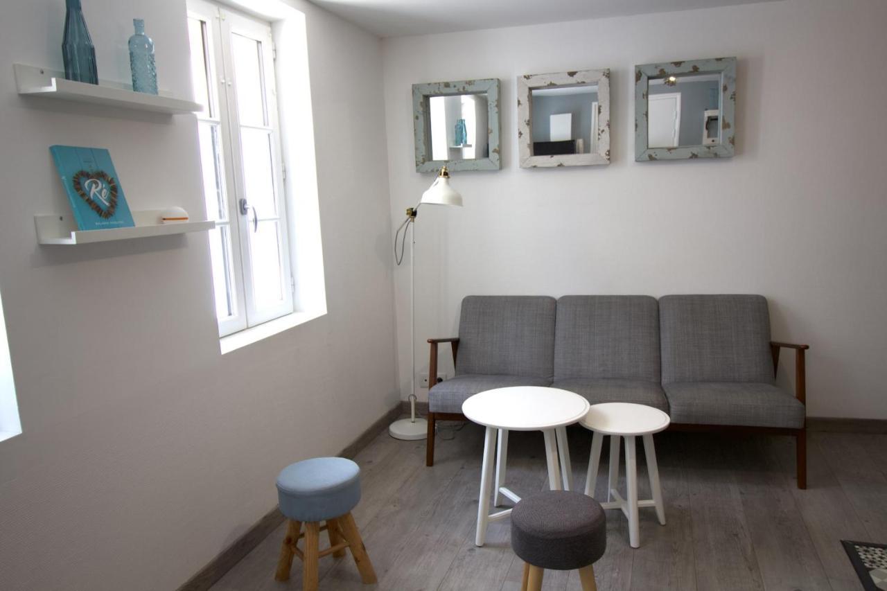 Cosy Apartment In The Center Of La Flotte Buitenkant foto