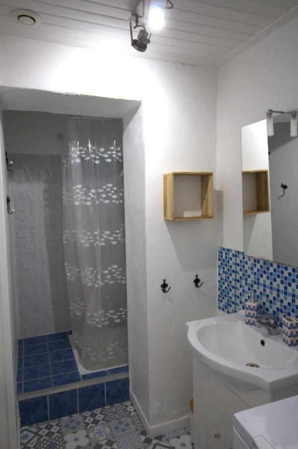 Cosy Apartment In The Center Of La Flotte Buitenkant foto